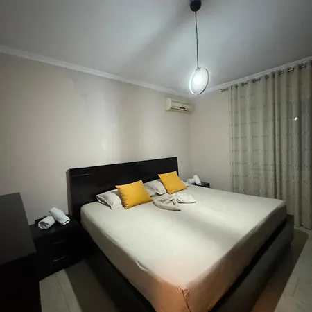 Toptani Center Appartement