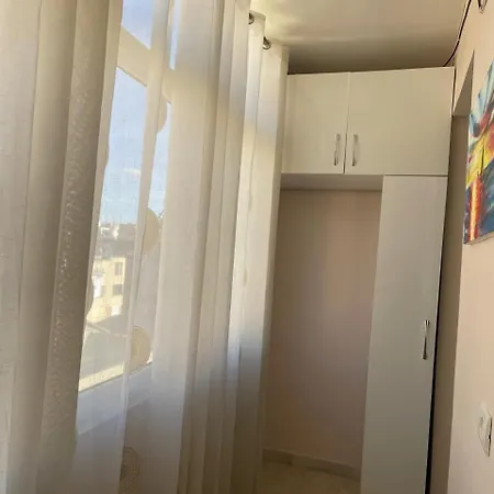 Toptani Center Apartment *