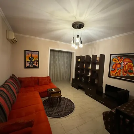 Apartment Toptani Center *