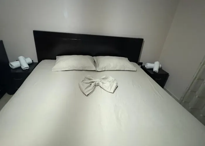 Toptani Center * 티라나